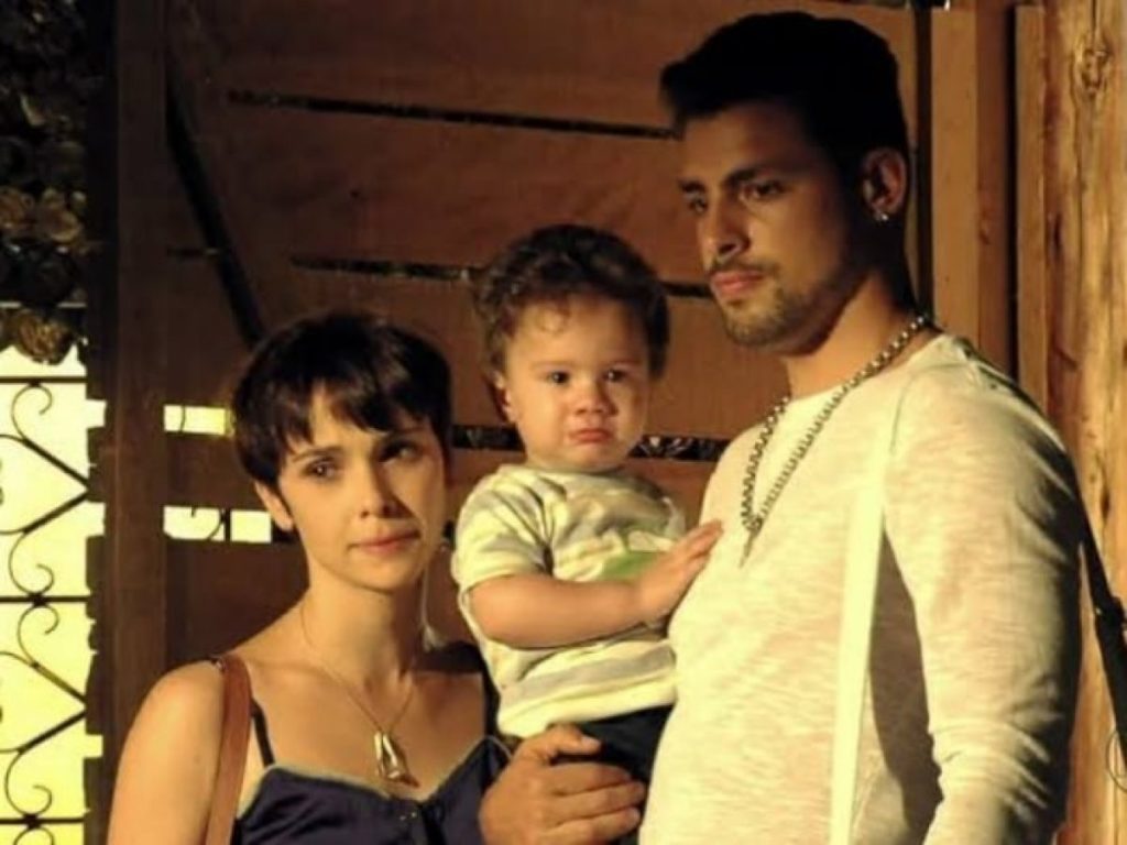Nina, Jorginho e seu filho na reta final de Avenida Brasil