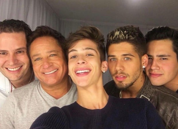 Leonardo com os filhos cantores: Pedro, João Guilherme, Zé Felipe e Matheus Vargas (Foto: Reprodução/ Instagram)